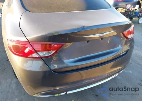 2015 Chrysler 200 Limited z USA, uszkodzony, nr VIN 1C3CCCAB7FN719963